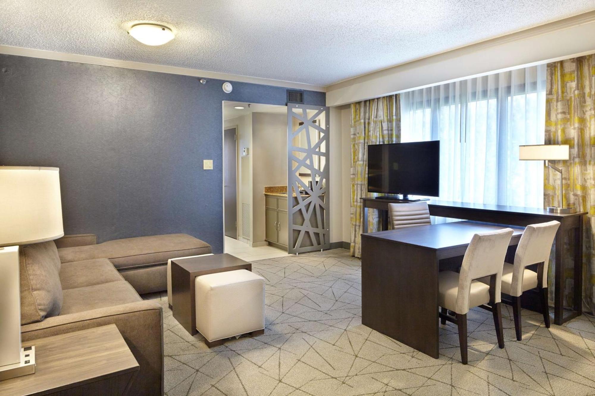 Embassy Suites By Hilton Atlanta Galleria Smyrna Dış mekan fotoğraf