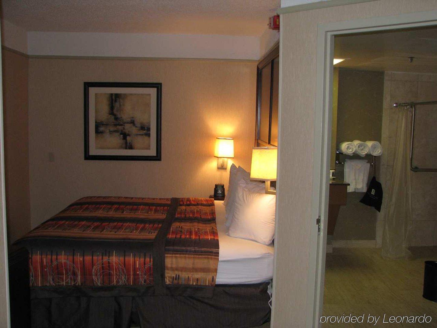 Embassy Suites By Hilton Atlanta Galleria Smyrna Oda fotoğraf